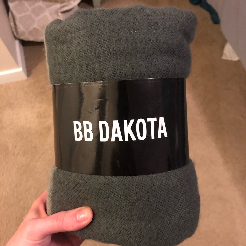 BB Dakota Poncho
